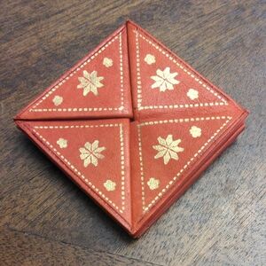 Handmade Leather Origami Wallet Coin Pouch – Snap Closure, Gold Foil detail